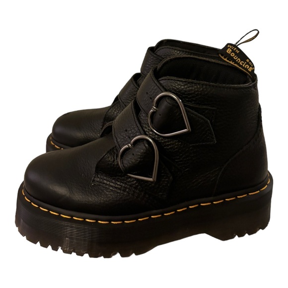 Dr. Martens Shoes - Dr MARTENS DEVON HEART LEATHERS PLATFORM BLACK BOOTS 8 ladies punk emo